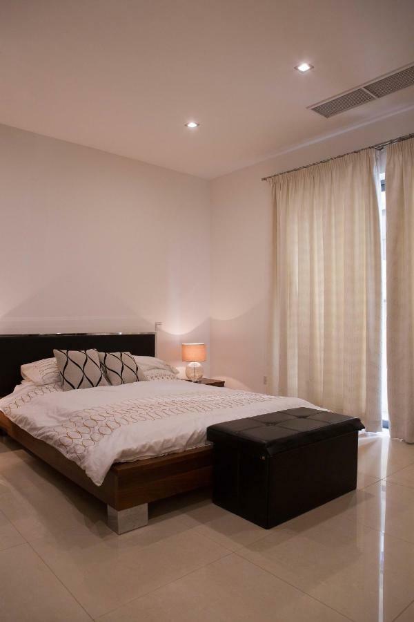 Tigne Seafront Apartment Sliema Luaran gambar